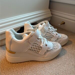 Shoe Dazzle White and Gold Women's Sneakers